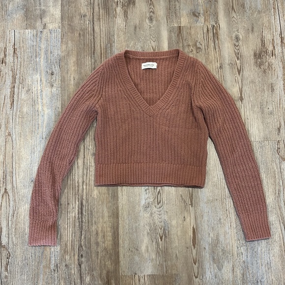 Abercrombie DreamLush Slim V-Neck Sweater - Picture 3 of 5